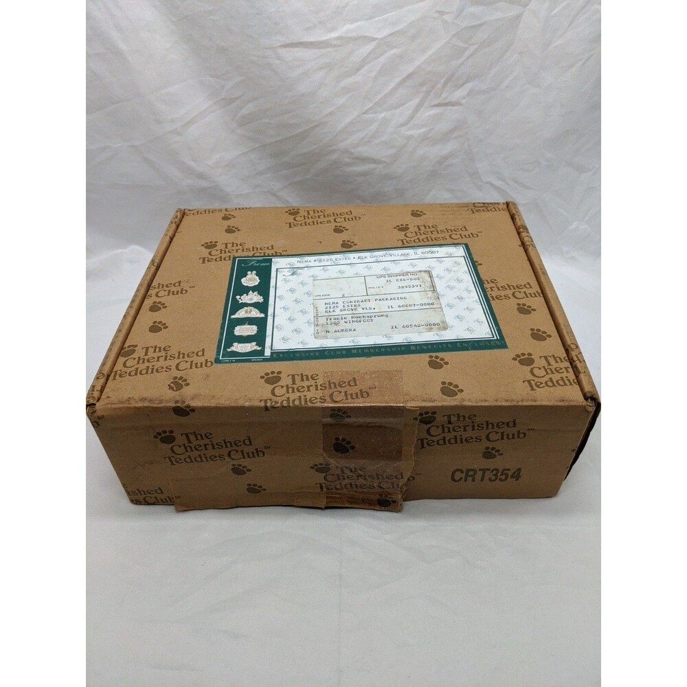 The Cherished Teddies Club Box Tracie Hochsprung